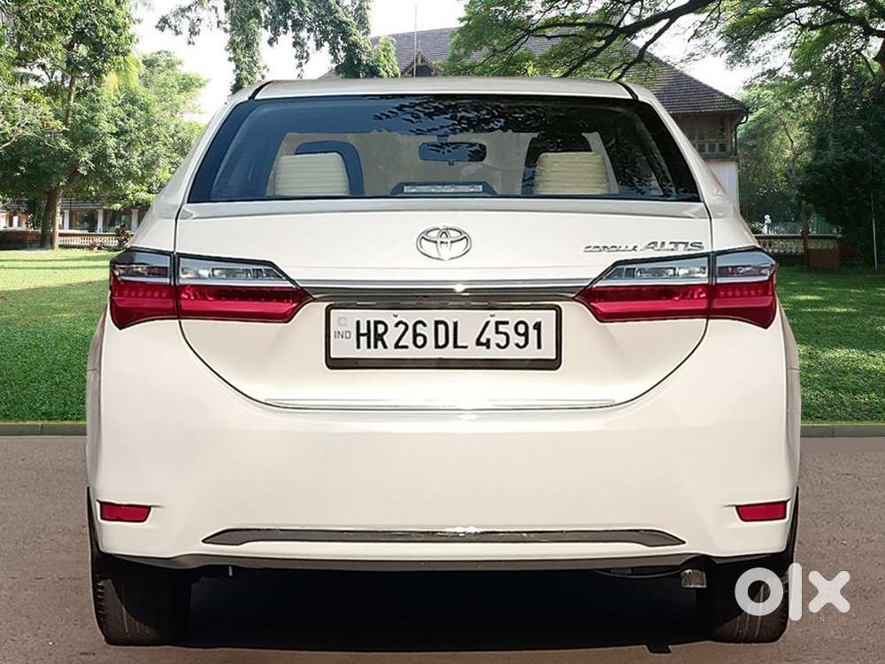 Toyota Corolla Altis 1.8 J, 2018, Petrol