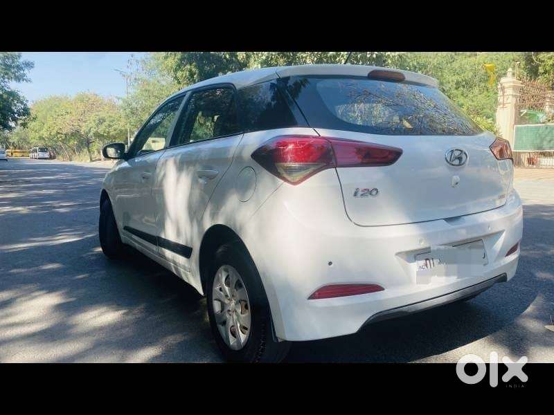 Hyundai I20 1.4 Sportz, 2016, Petrol