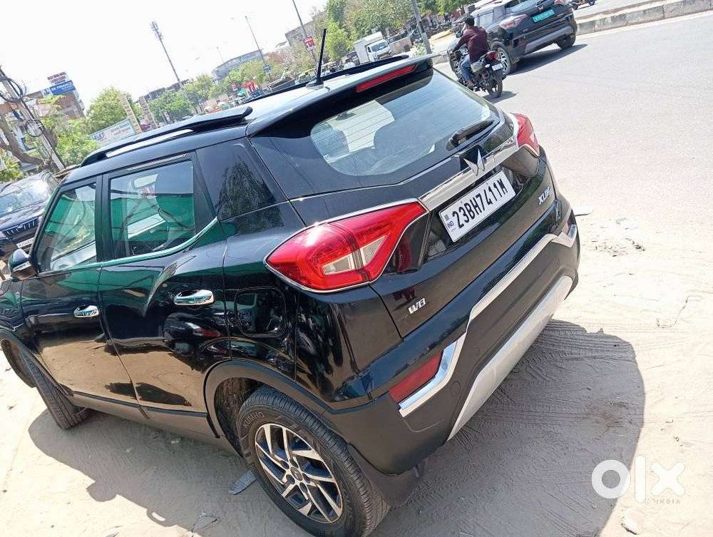 Mahindra Xuv300 W8, 2023, Petrol