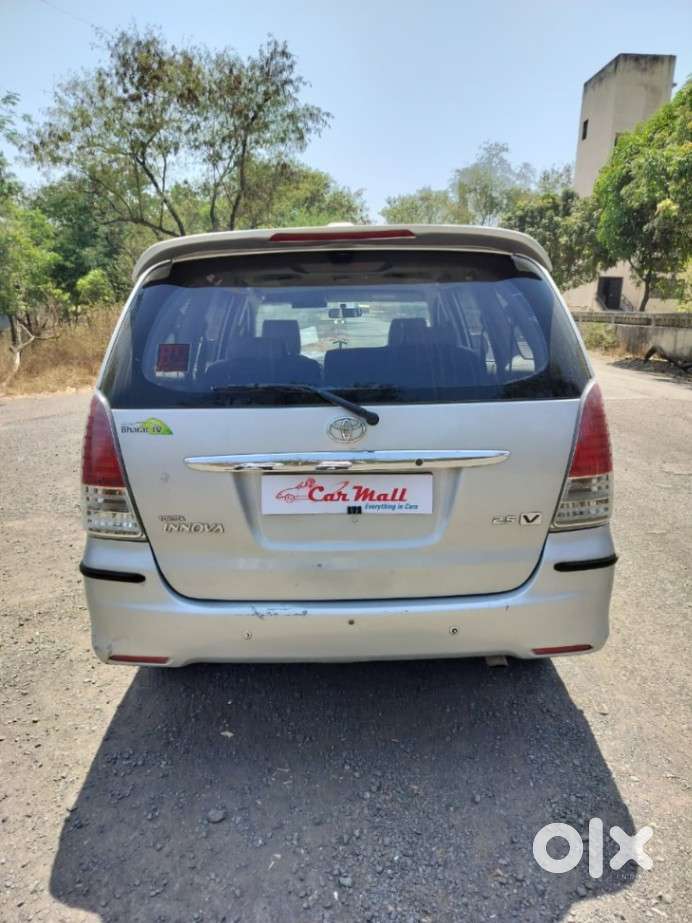 Toyota Innova Crysta 2.5z, 2011, Diesel