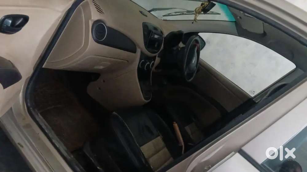 Hyundai I10 Sportz 2010 Model