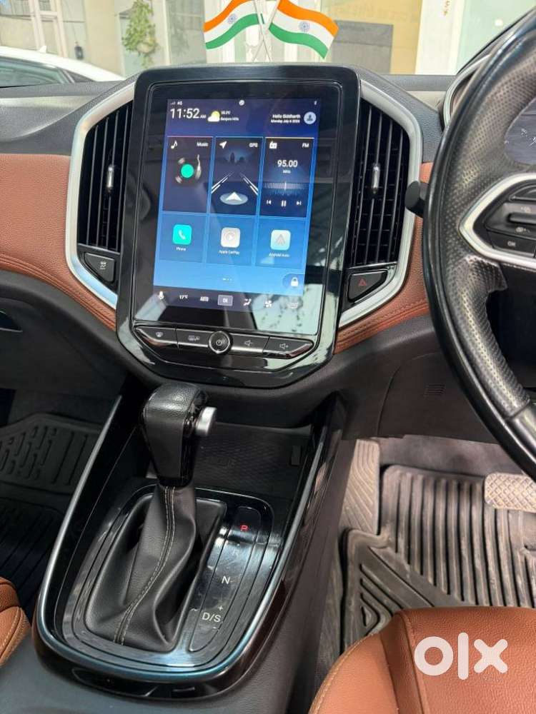 Mg Hector Plus Sharp Pro 1.5 Turbo Petrol Cvt 6 Str Dual Tone, 2021,..