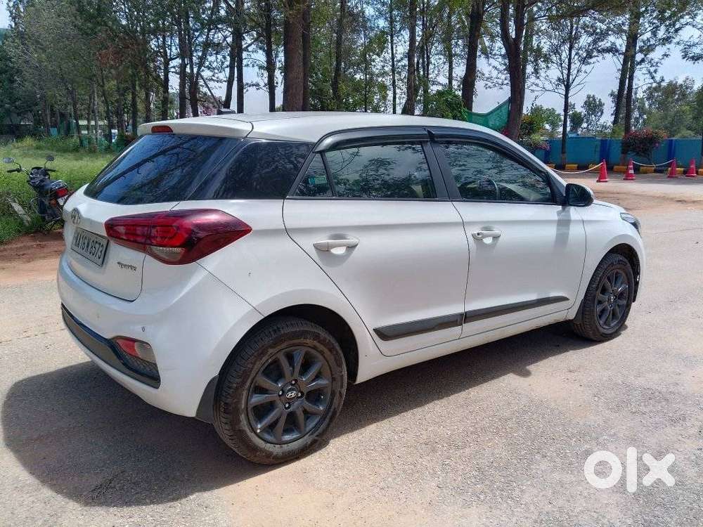 Hyundai i20 Sportz Plus CVT, 2020, Petrol
