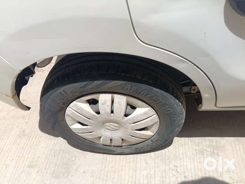 Good Condition Family' Car
Cilld Ac,tayer 80'/.