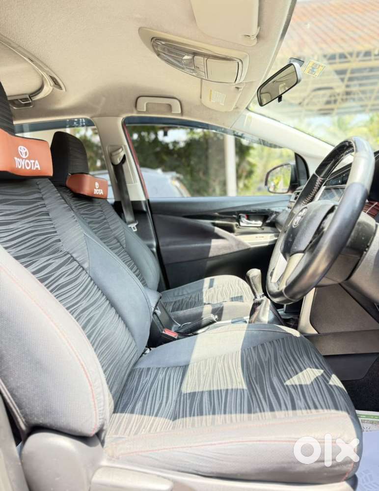 Toyota Innova Crysta Touring Sport 2.4 Mt, 2017, Diesel