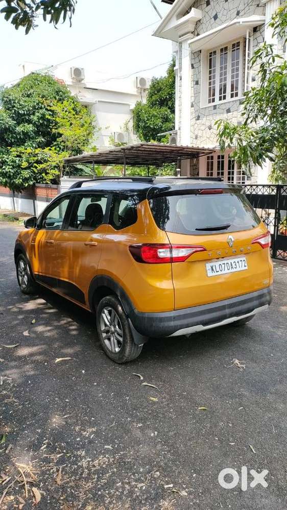 Renault Triber Rxz, 2023, Petrol