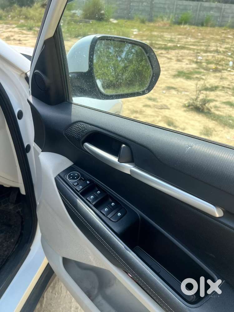 Kia Sonet Petrol 2022
