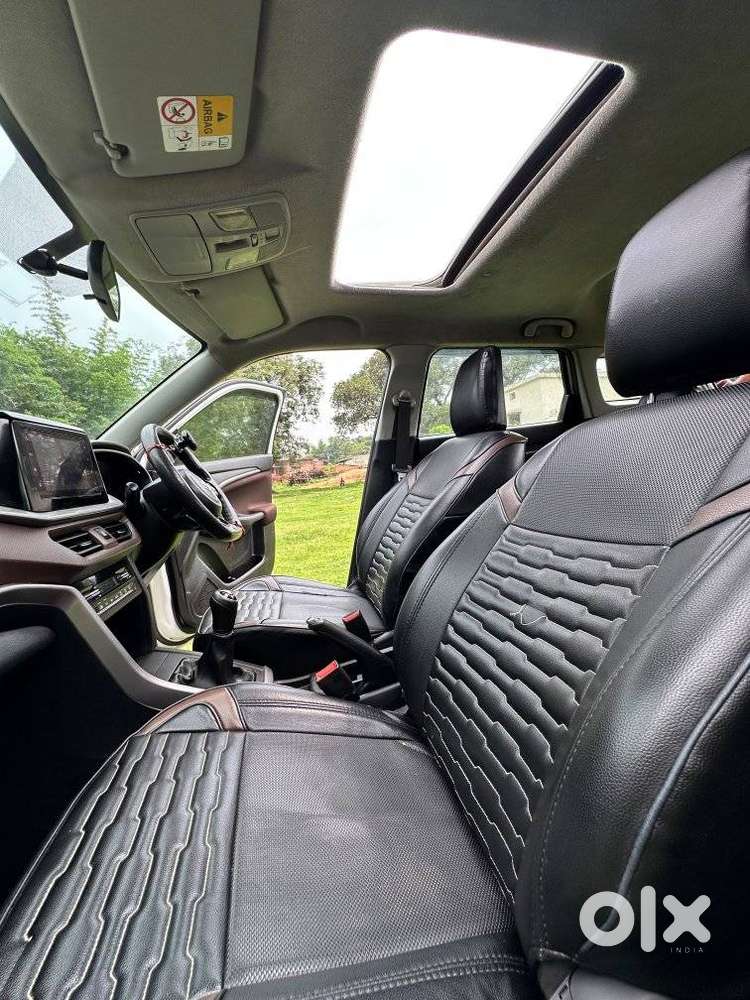 Maruti Suzuki Brezza 1.5 Zxi At Smart Hybrid Dual Tone, 2022, Petrol