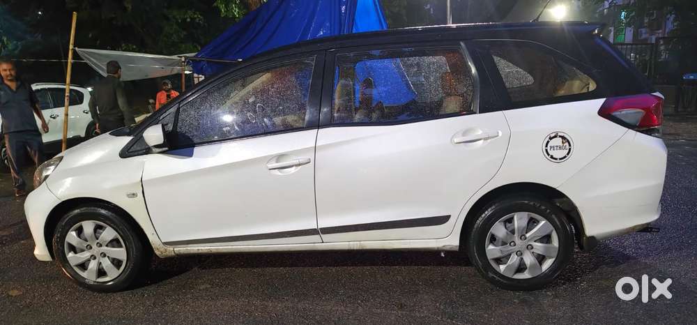 Honda Mobilio 1.5 S I-vtec Mt, 2016, Petrol