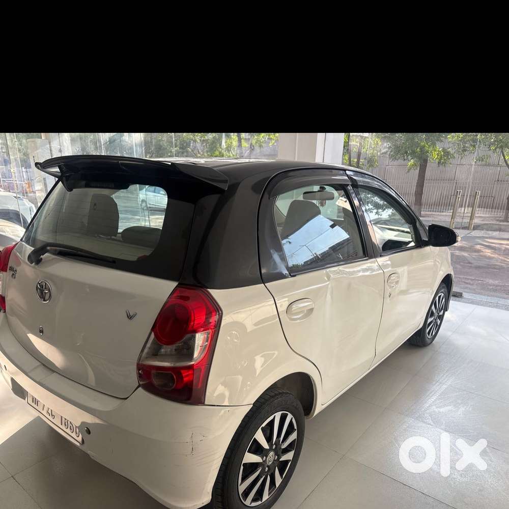 Toyota Etios Liva 1.2 V, 2018, Petrol