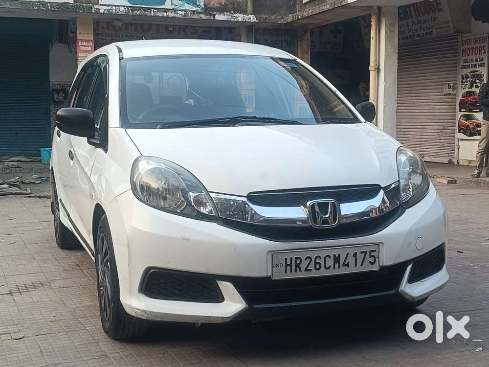 Honda Mobilio 1.5 S I-vtec Mt, 2015, Petrol