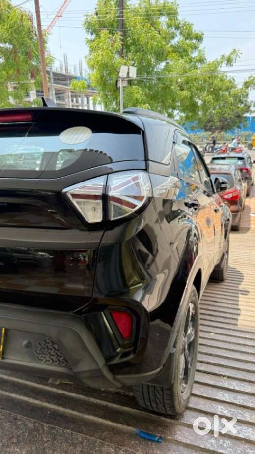 Tata Nexon 1.2 Revotron Xza Plus, 2022, Petrol