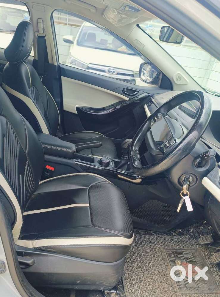 Tata Nexon Pure 1.2 Revotron Petrol 6 Mt, 2024, Cng & Hybrids