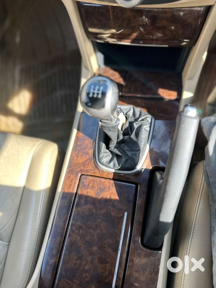Honda Accord Petrol Manual 2011