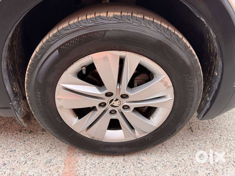 Skoda Kushaq 1.0 Tsi Ambition, 2022, Petrol