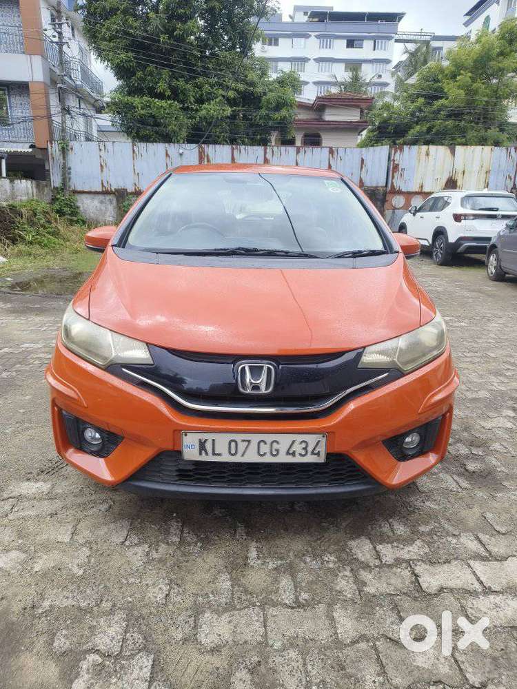 Honda Jazz V Automatic, 2016, Petrol
