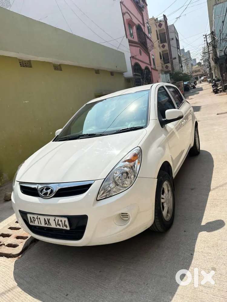 Well Maintained I 20 Desil 2010 Model Sports
