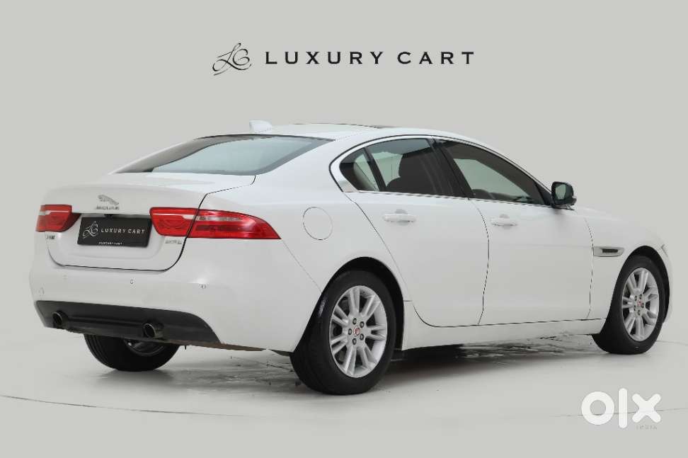 Jaguar Xe Portfolio, 2018, Petrol