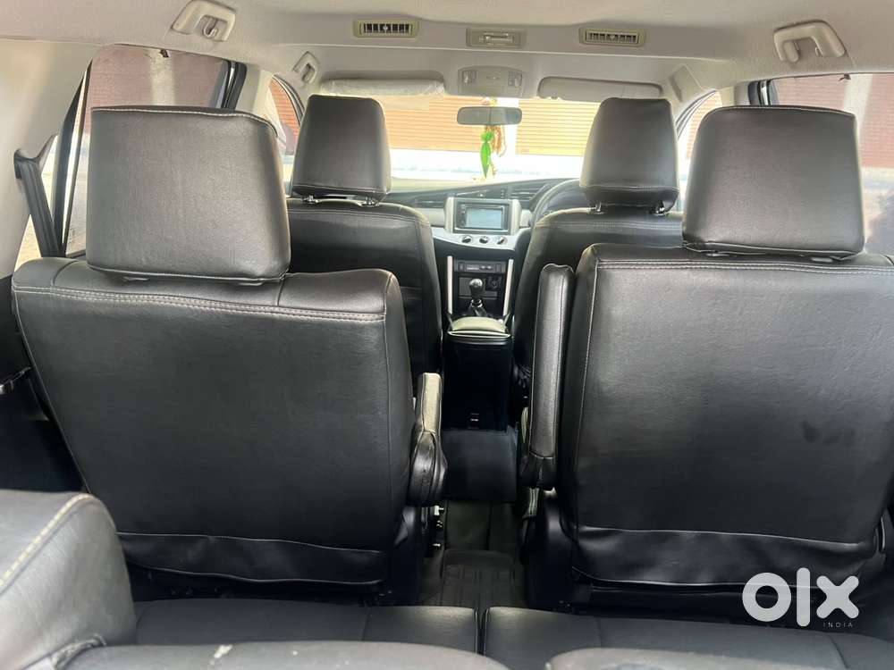 Toyota Innova Crysta 2.4 G Mt 7 Str, 2016, Diesel