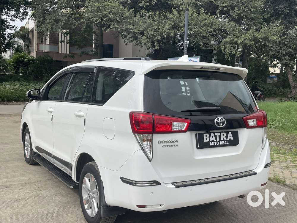 Toyota Innova Crysta [2020-ongoing] 2.4 Gx 8 Str, 2023, Diesel