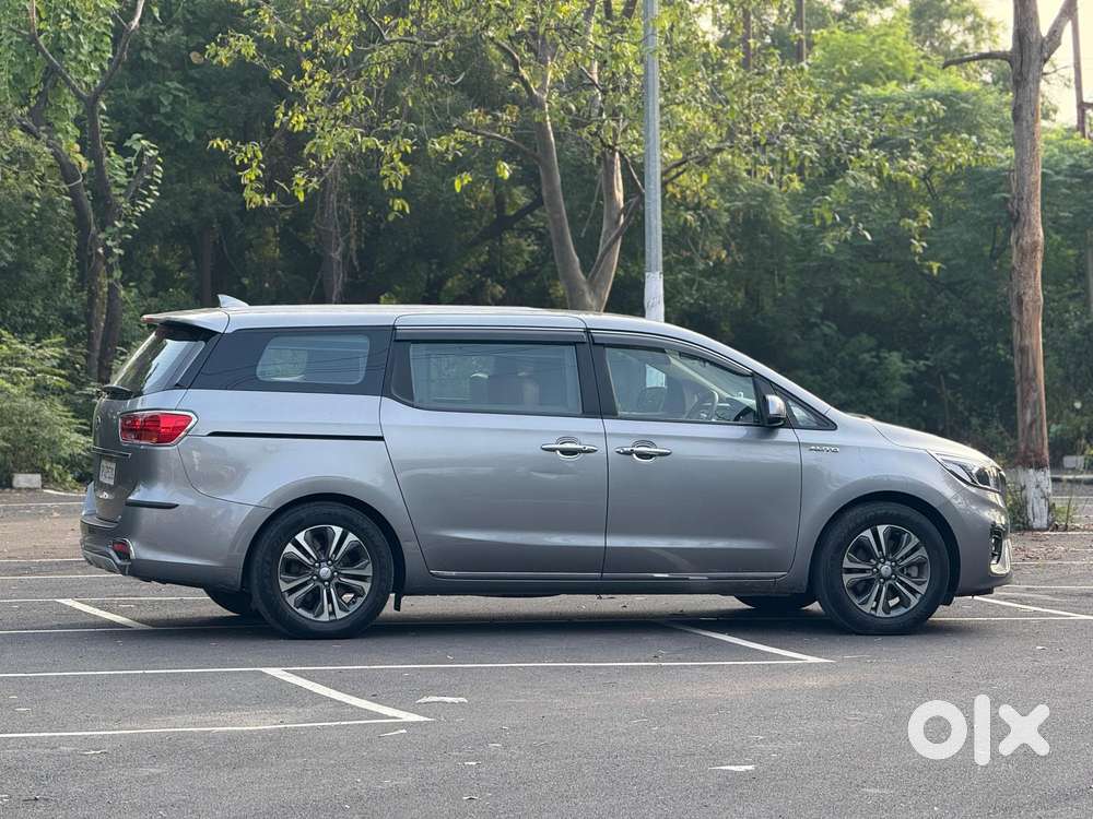 Kia Carnival Premium, 2020, Diesel
