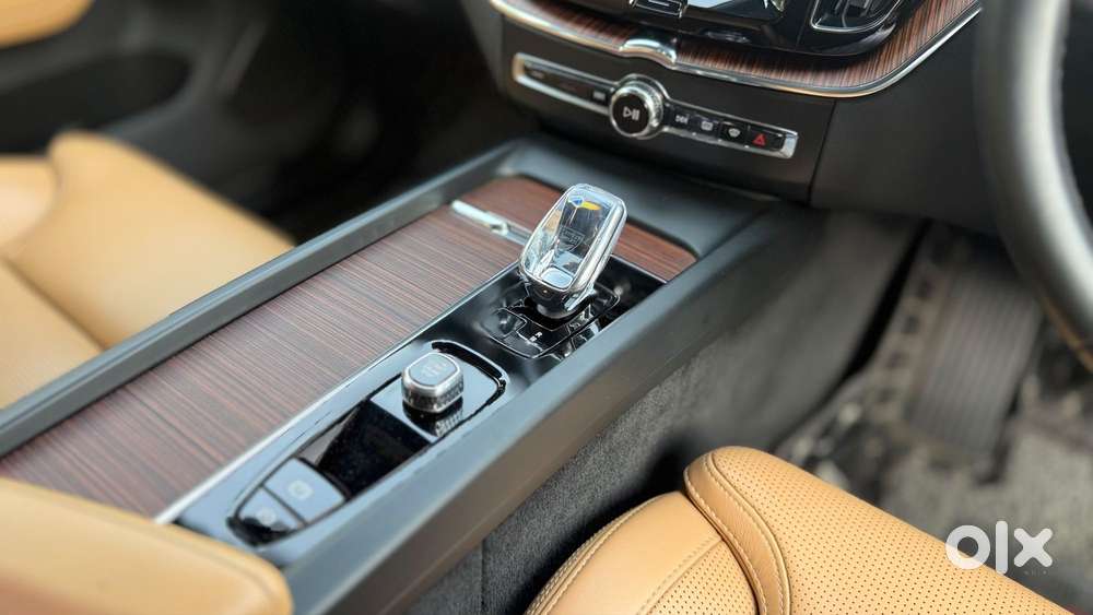 Volvo Xc60 2.0 B5 Ultimate, 2024, Petrol