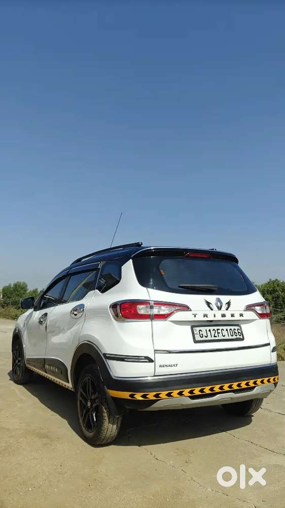 Triber Top Model With Automatic Transmission In Super Condition