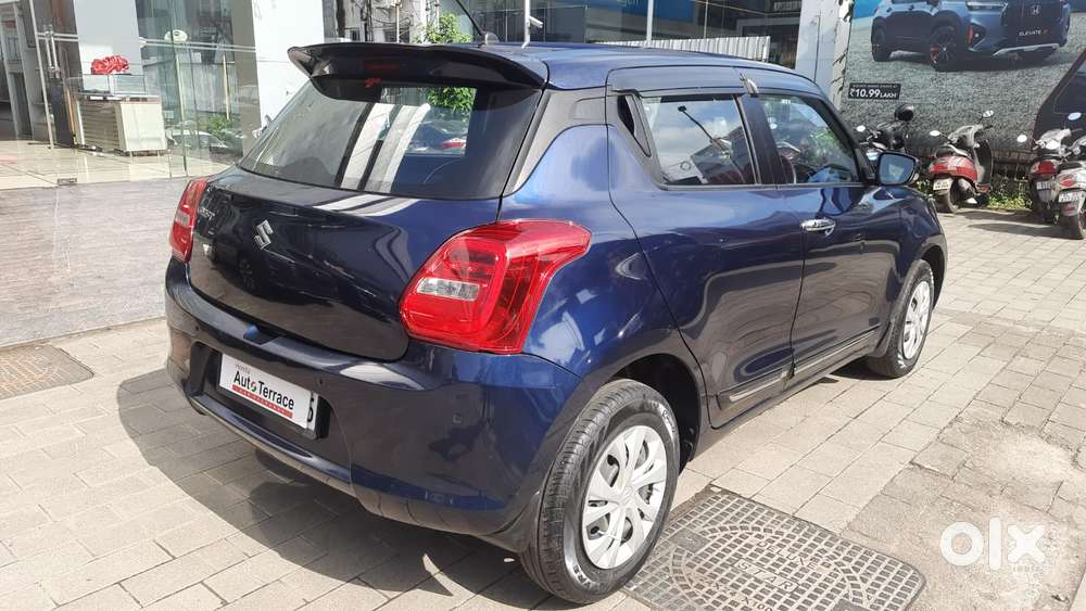 Maruti Suzuki Swift Vxi + Manual, 2021, Petrol