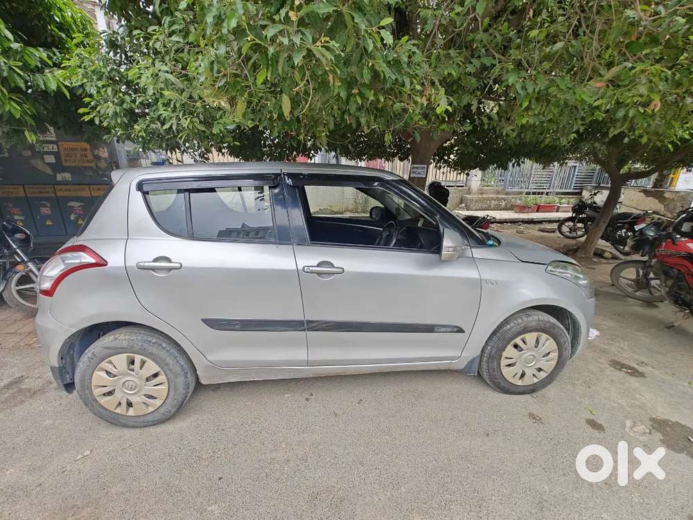 Maruti Suzuki Swift Vxi 2013 Petrol