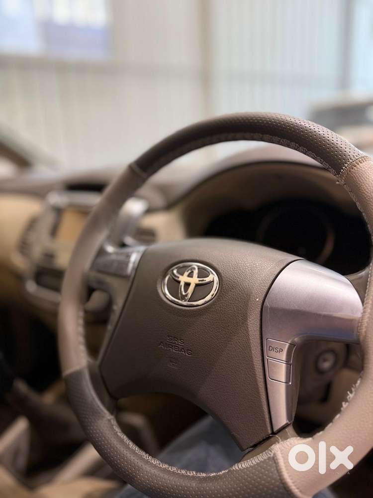 Toyota Innova 2.5 Z Diesel 7 Seater Bs Iv, 2015, Diesel