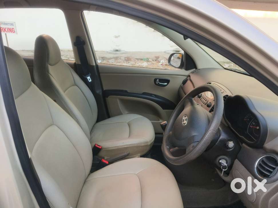 Hyundai I10 Sportz, 2012, Petrol