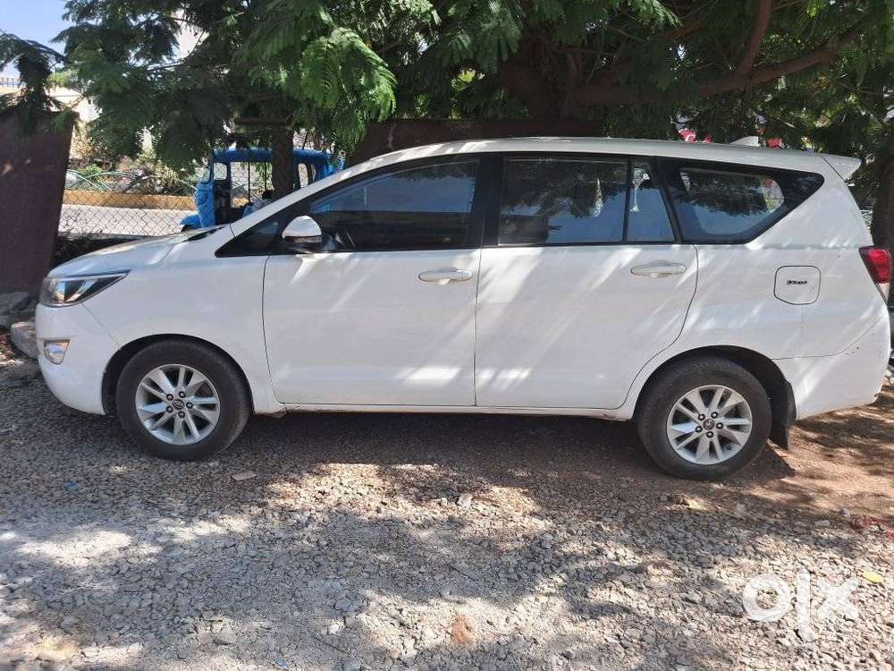 Toyota Innova Crysta 2.4 Gx Mt, 2020