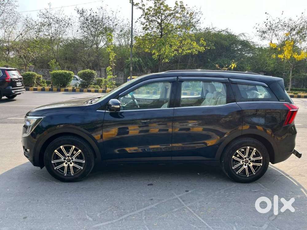Mahindra Xuv700 Ax7l 6 Str At, 2023, Petrol