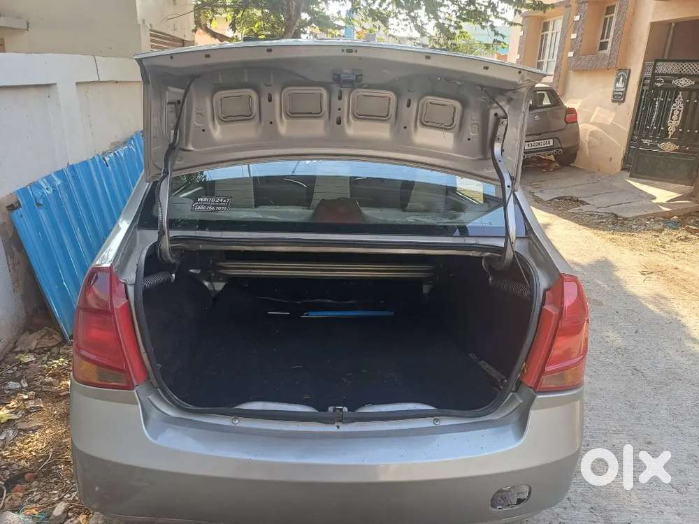 Mahindra Verito 2012