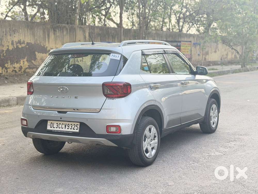 Hyundai Venue S 1.2 Petrol, 2022, Petrol