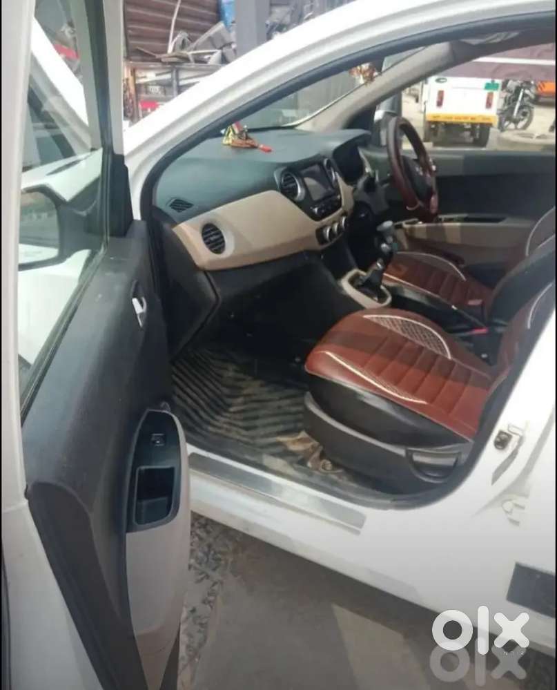 Hyundai Grand I10 2020 Petrol 100000 Km Driven