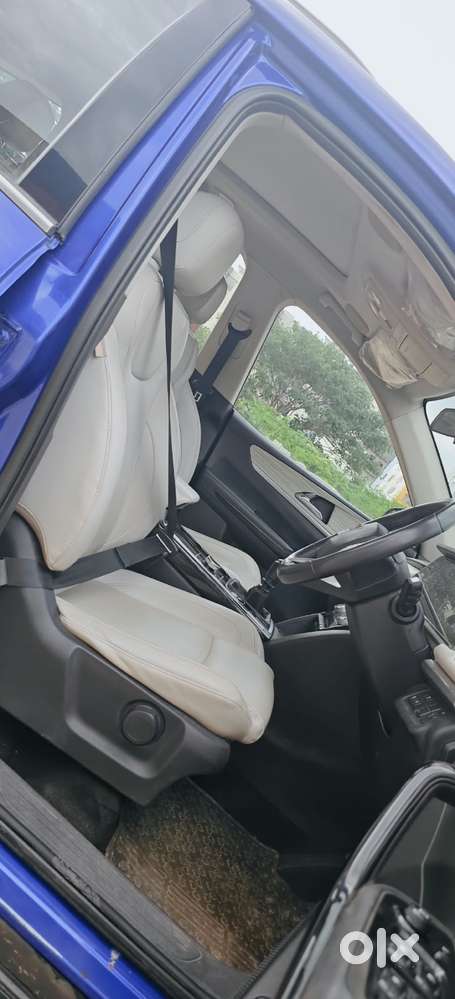 Mahindra Xuv700 2.2 Ax 7 Diesel Mt Luxury Pack Str, 2021, Diesel