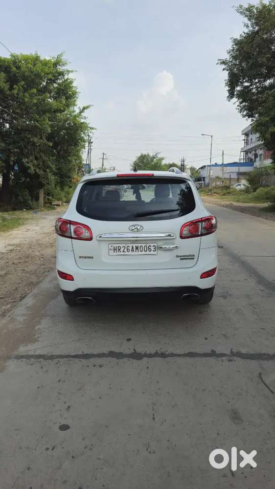 Hyundai Santa, Awd, 4 X 4, Automatic, Better Than Fortuner