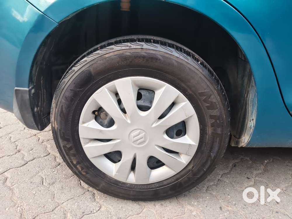 Maruti Suzuki Swift Dzire Vxi Optional, 2014, Petrol
