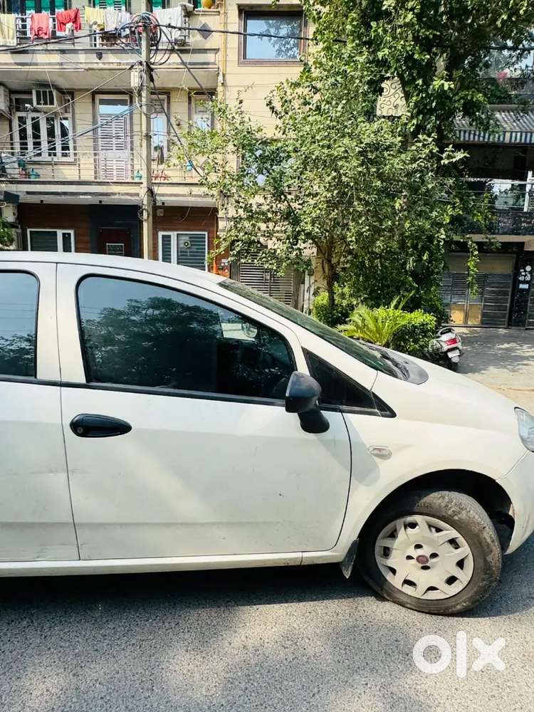Fiat Grande Punto 2017 Petrol 62000 Km Driven