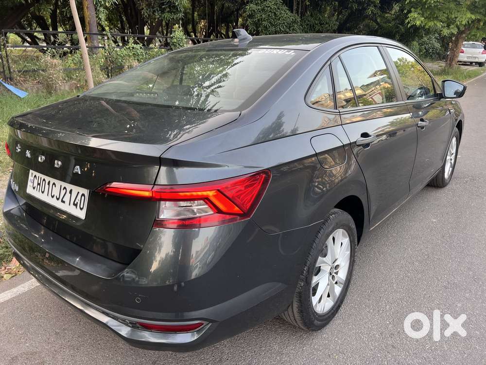 Skoda Slavia Ambition 1.0l Tsi Mt, 2022, Petrol