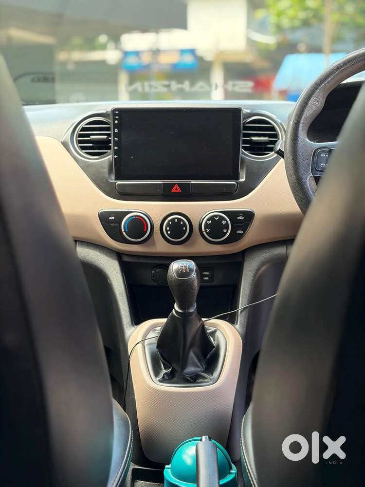 Maruti Suzuki Swift 1.2 Vxi (o), 2024, Petrol