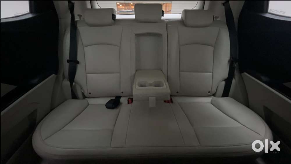 Mahindra Xuv300 W8 Option, 2023, Petrol