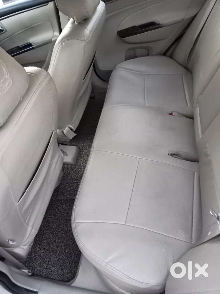 Maruti Suzuki Swift Dzire 2015