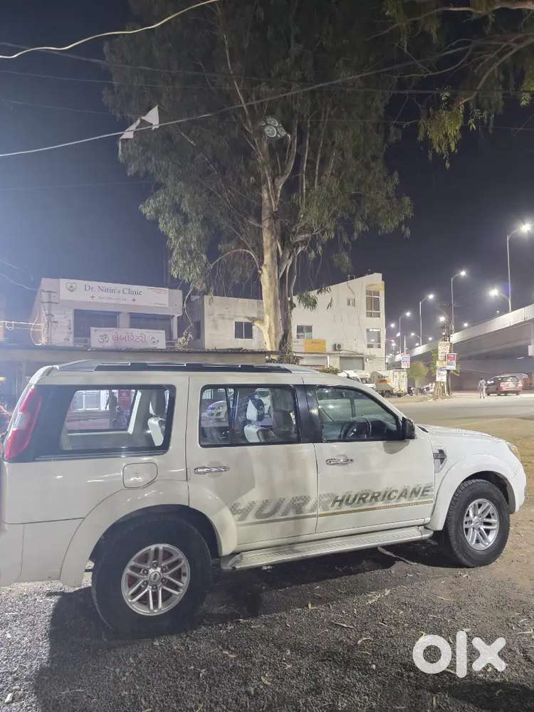 Ford Endeavour 2012 Diesel 92000 Km Driven