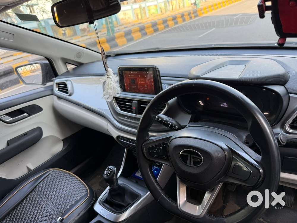 Well Maintained And Good Condition Single Handed Used.