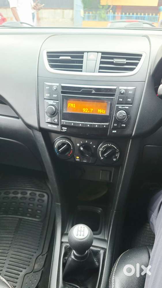 Maruti Suzuki Swift Vxi With Abs, 2017, Petrol
