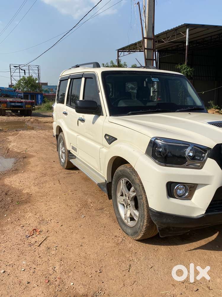 Mahindra Scorpio Diesel Manual 2021