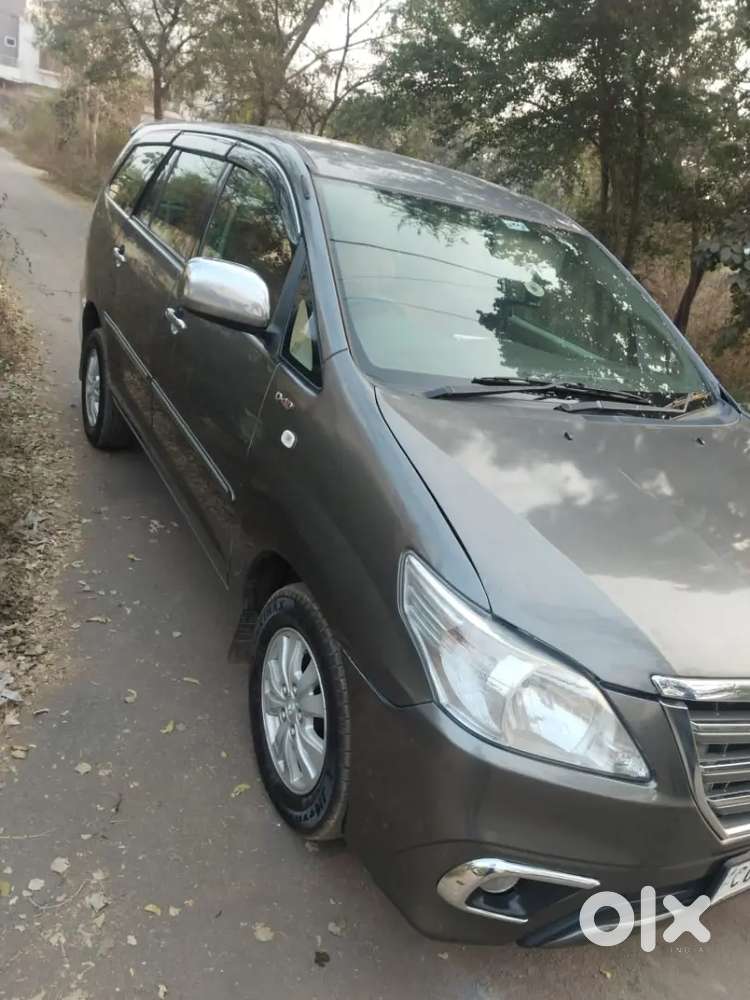 Toyota Innova 2.5 V 2010