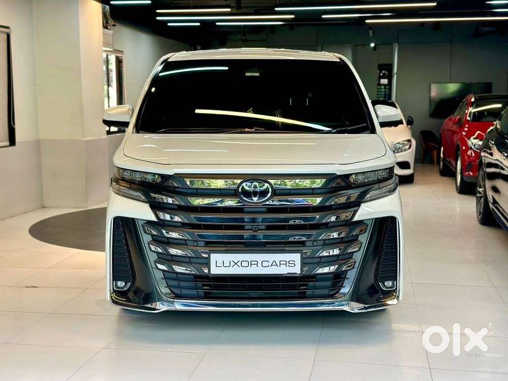 Toyota Vellfire Vip – Executive Lounge, 2024, Petrol